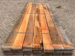 Ca. 91x Mora Hardhouten Planken Fijnbezaagd, 25x150mm, Lengte 300cm